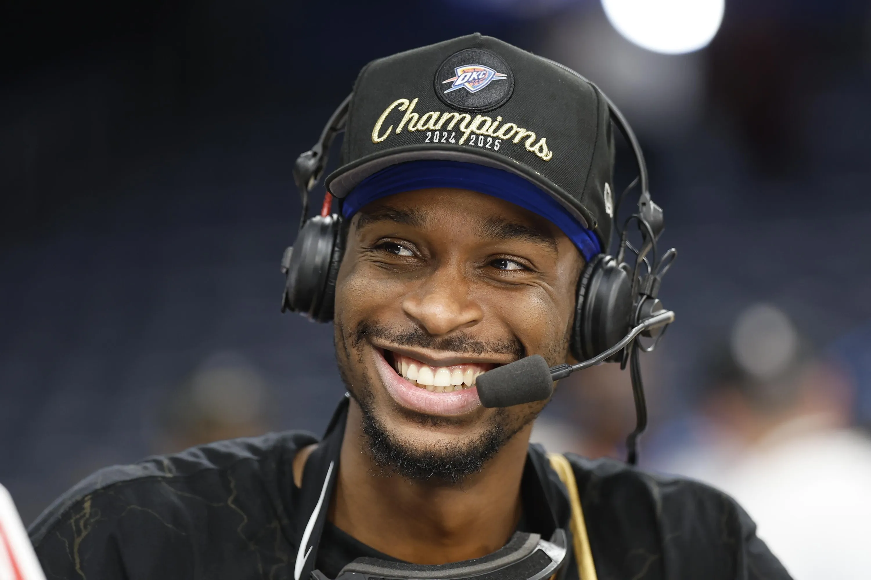 SGA, Lu Dort Merayakan Bersama Penggemar Thunder dalam Video Viral dari Parade Gelar NBA