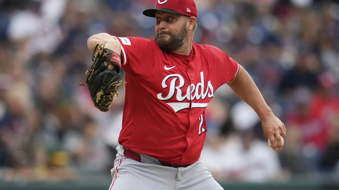 Miley menolak membahas tuduhan dalam dokumen pengadilan tentang kematian Tyler Skaggs