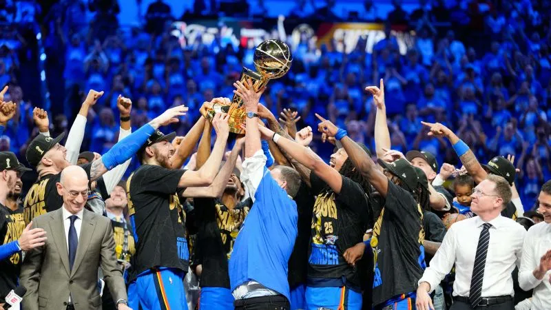 Oklahoma City Thunder menutup musim luar biasa dengan gelar NBA yang diraih dengan susah payah