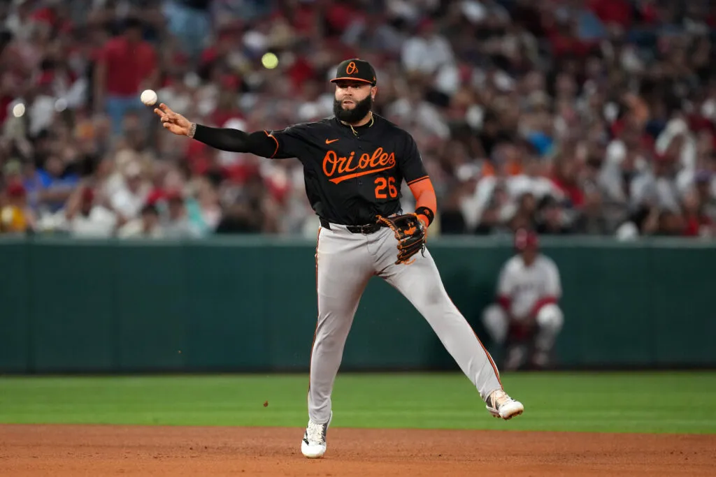 Orioles Menunjuk Emmanuel Rivera Untuk Penugasan, Opsi Heston Kjerstad